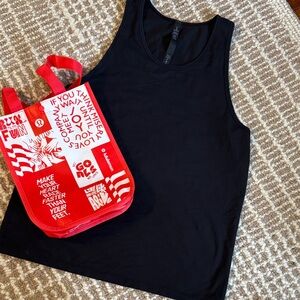 Like new Lululemon Athletica Black Tank Top sz M 🥰🥰🥰